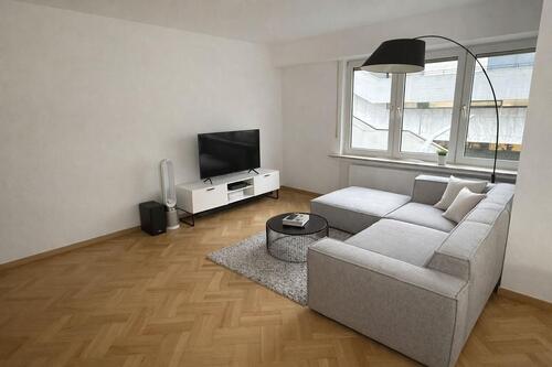 Foto - Vollmöblierte 2-Zimmer-Wohnung mit Balkon am Staatstheater