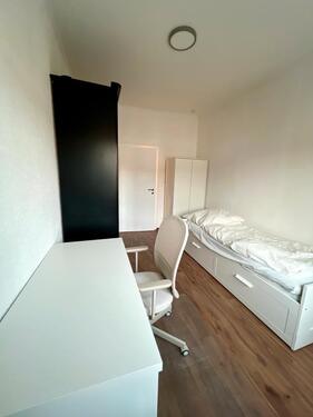 Foto - 1 Zimmer Dachgeschoßwohnung zur Miete in Düsseldorf