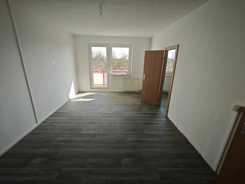 Foto - Erstbezug sanierte Ratio-Wohnung (kleine 3-Raumwohnung) m. Dusche