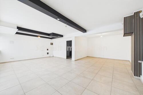 Foto - F-Unterliederbach: Ebenerdige Kombination aus Büro und Lager