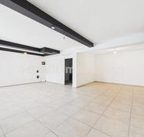 F-Unterliederbach: Ebenerdige Kombination aus Büro und Lager - Frankfurt am Main