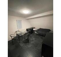 2 Zimmer Apartment in Leonberg - 950,00&nbsp;EUR Kaltmiete, ca.&nbsp; 48,00&nbsp;m&sup2; in Leonberg (PLZ: 71229)