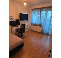 Helle 1-Zimmer Single-Wohnung in Duisburg Duissern