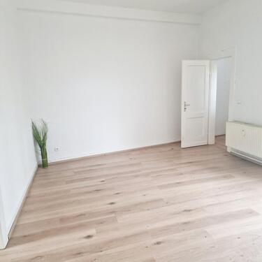 Foto - Schöne 2,5 Zimmer Wohnung mit Balkon Garten