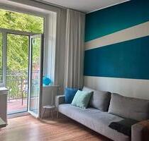 Eimsbüttel! 2-Zi. Wohnung mit neuem Balkon & Dielenboden - Hamburg Altona-Nord