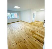 2 ZIMMER WOHNUNG ERSTBEZUG NACH RENOVIERUNG - Duisburg Ruhrort