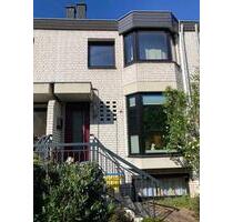 Charmantes Reihenmittelhaus in Düsseldorf Hellerhof