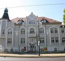 Individuelle und geräumige Maisonette-Wohnung mit drei Zimmern Terrasse und EBK - Strausberg