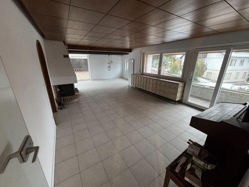 Foto - 1. OG-Wohnung mit großer Terrasse, Balkon & Gartennutzung – Heuch