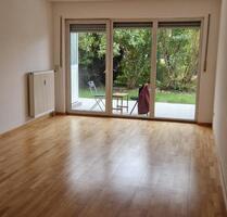 2-Zimmer-Gartenwohnung mit Einbauküche und Parkplatz in Seulberg - Friedrichsdorf