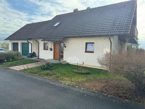 Foto - 7 Zimmer Einfamilienhaus zur Miete in Karsbach