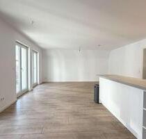 URBANES WOHNEN - Moderne 3,5-Zimmer-Wohnung am Marktplatz Leonberg