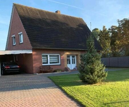 Foto - Von Privat - Einfamilienhaus mit großem Grundstück und Bauplatz