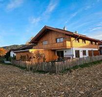 Doppelhaushälfte mit. unverbaubarem Blick ab 01.02.26 frei - Neubeuern