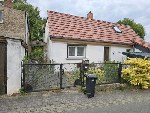 Foto - Freistehendes Einfamilienhaus mit Potential - tolle Lage !