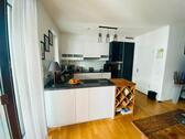 Foto - Moderne 3-Zimmer-Wohnung mit Balkon und Einbauküche