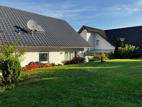 Foto - Privatverkauf in Kirn: Haus mit ELW, Fußbodenheizung, 2 Garagen