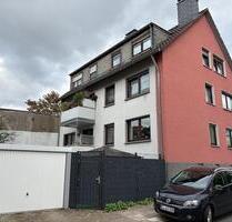 Großzügiges Mehrfamilienwohnhaus mit 2 Garagen - Bochum Höntrop