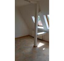 vermiete 5-Raumwohnung in Espenhain - Rötha