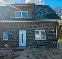 Ich vermiete die Hälfte eines neuen Doppelhauses. - Apen