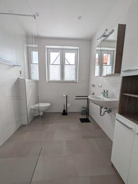 Foto - Moderne 2-Zimmer-Wohnung (71 m²) mit Balkon & Fußbodenheizung – hochwertig saniert