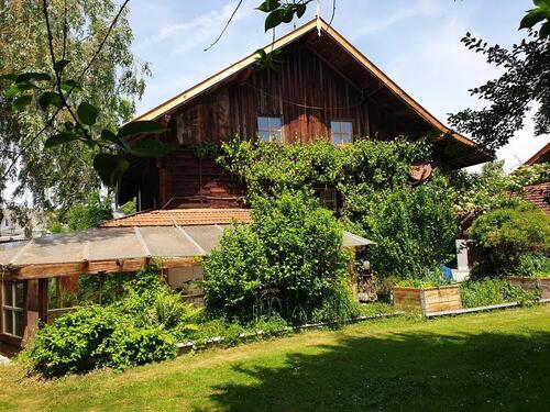Foto - Denkmalgeschütztes Bauernhaus (Sacherl) AldersbachNiederbayern