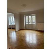 3-Zimmer Altbauwohnung | Top-Lage Düsseldorf-Golzheim nahe Rhein 3-Zimmer Altbauwohnung | Top-Lage Düsseldorf-Golzheim nahe Rhein