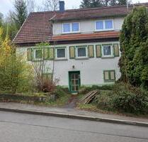 Renovierungsbedürftiges Haus in 72419 Neufra mit großem Potenzial