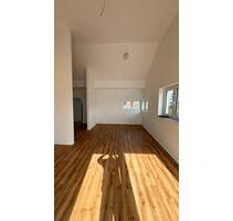 Moderne Neubauwohnung 2-Zimmer-DG mit HWR, Balkon & Stellplatz - Worms Nördliche Vororte