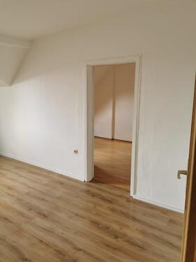 Foto - gemütliche 3-Raum DG Wohnung mit EBK zentral von Weißwasser