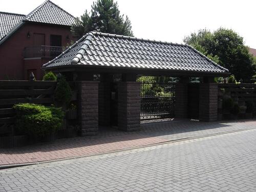 Foto - Zweifamilienhaus mit großem Grundstück, PV & Solar