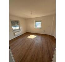 Helle 2 Zimmer Erdgeschosswohnung mit Garten in Unterfahlheim - Nersingen