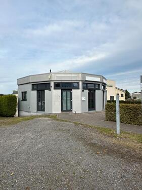 Foto - Gewerbegebäude vielseitig nutzbar an der A23 zu vermieten