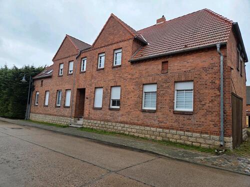 Foto - 3 Helle Zimmer Wohnung - 690,00&nbsp;EUR Kaltmiete, ca.&nbsp; 82,00&nbsp;m&sup2;