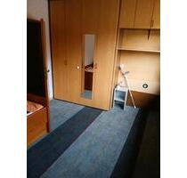 Wohnung zum Teil möbliert - 450,00 EUR Kaltmiete, in Kirchenthumbach (PLZ: 91281)