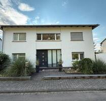 Modernisiertes Einfamilienhaus mit besonderem Charme - Büdingen