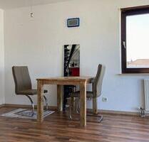 Gepflegte 2 Zimmer-Wohnung mit 2 Terrassen und Abstellkammer - Pforzheim