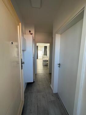 Foto - Möbliert • WG-Zimmer nur für Frauen • Zentral