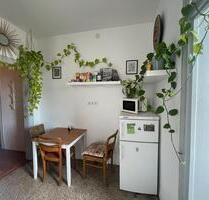 WG-Zimmer (20qm) in Altbau | Nähe Carré und Bahnhof | ab Juli - Stuttgart Bad Cannstatt