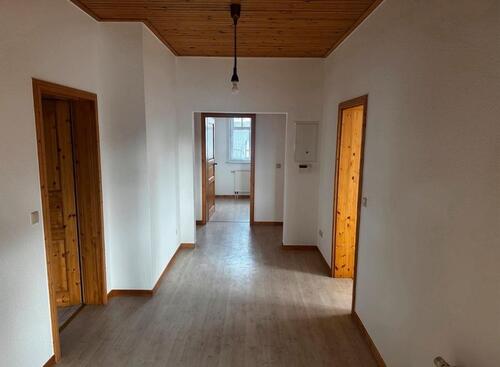 Foto - Mitten in Winterberg: 3,5-Zi-Whg mit Parkplatz, Keller, Garten