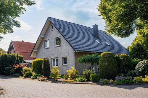 Foto - Gepflegtes Einfamilienhaus in ruhiger Lage mit großem Grundstück