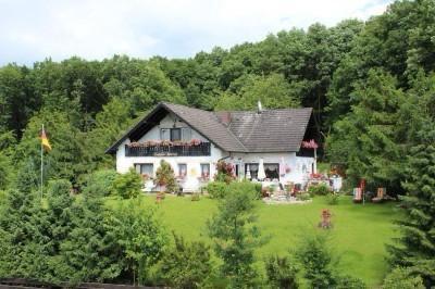 Foto - Charmantes Wohnhaus mit Pension in idyllischer Lage in Schammelsd