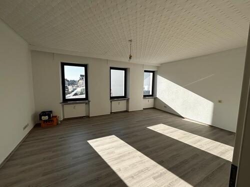 Foto - 4 ZKB Erstbezug mit Terrasse und Garage