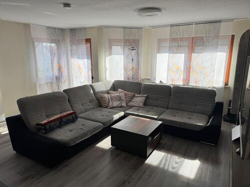 Foto - Schöne helle sonnige 3,5 Zi-Wohnung mit Einbauküche Möbliert