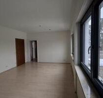 3 Zimmer-Wohnung mit Atrium-Dachterasse in Erlangen-Büchenbach - Adelsdorf