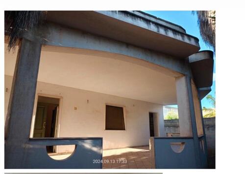 Foto - Haus in Apulien Taranto Sava - 160.000,00&nbsp;EUR Kaufpreis, ca.&nbsp; 200,00&nbsp;m&sup2;