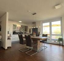 Wohnen mit Blick ins Grüne - 3,5-Zimmer-Maisonette-Wohnung - Wolfschlugen