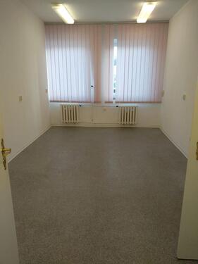 Foto - Große Praxisräume bzw. Gewerberäume zu vermieten