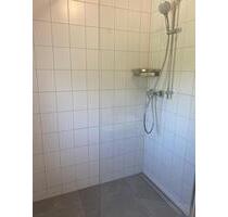 4-Zimmer-Wohnung mit Terrasse, Garage & Stellplatz in zentraler L - Arnstorf