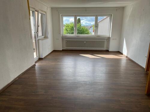 Foto - 3-Zimmer-Wohnung im Ortskern Unterschneidheim mit Balkon